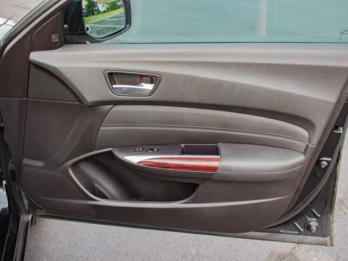 Used 2015 Acura TLX w/ Technology Package FWD image 21