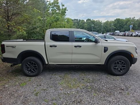 Used 2025 Ford Ranger XLT w/ Equipment Group 301A High AWD/4WD image 9