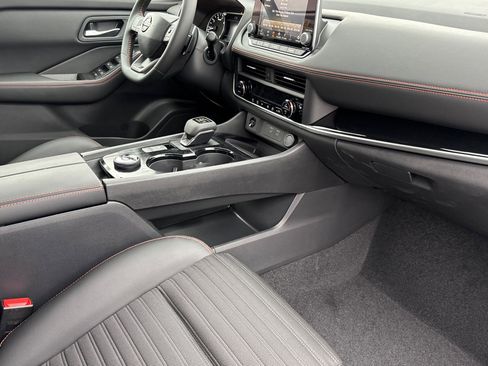 New 2026 Nissan Rogue SV image 13