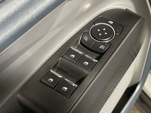 Used 2023 Ford Maverick XL image 9