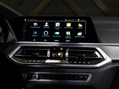 Used 2022 BMW X6 xDrive40i w/ Executive Package image 27