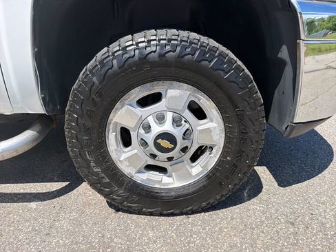 Used 2014 Chevrolet Silverado 2500 LT AWD/4WD image 26