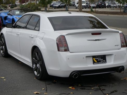 Used 2014 Chrysler 300 SRT8 w/ Leather Interior Group RWD image 11