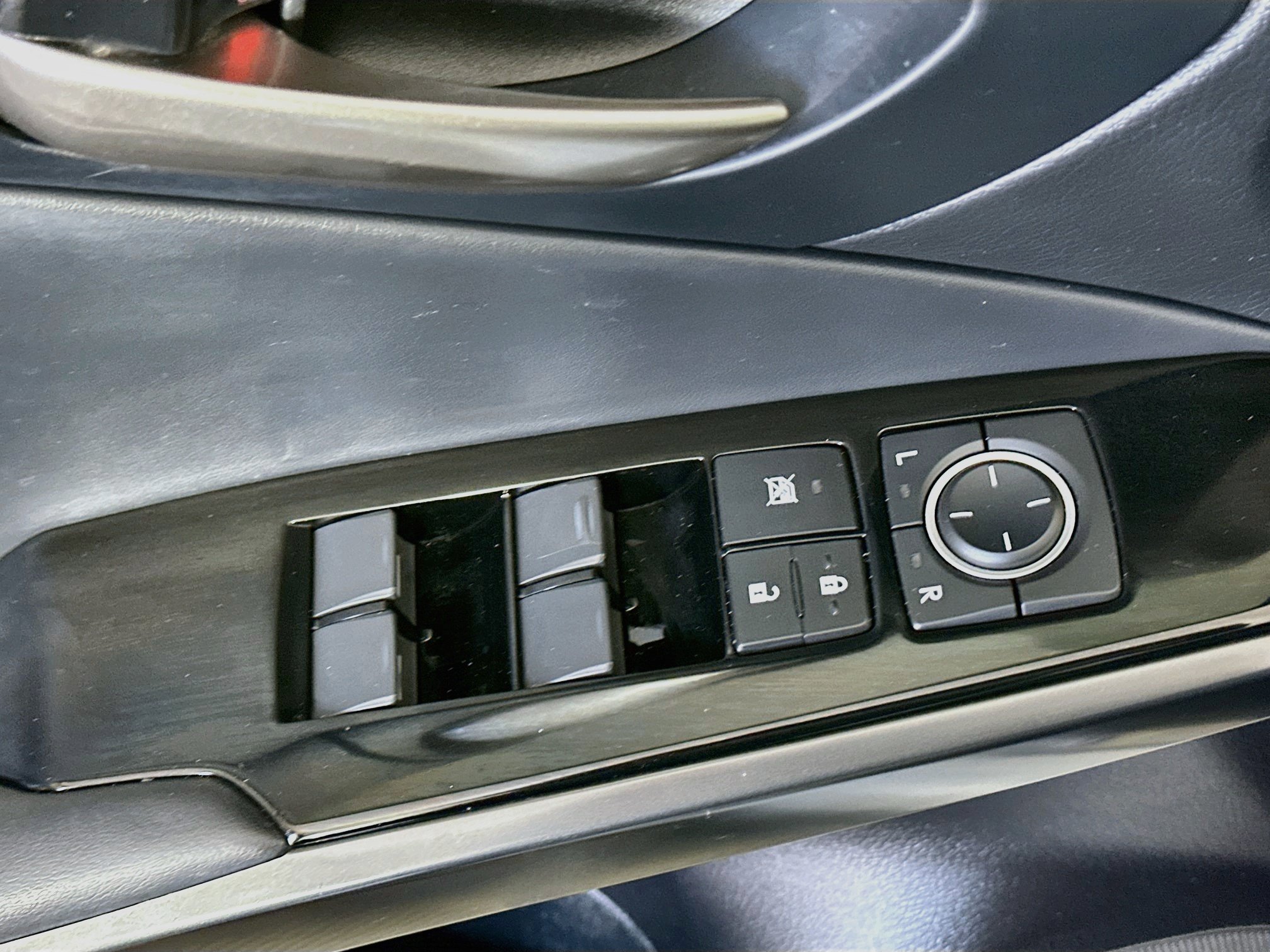 Used 2024 Lexus IS 300 w/ Comfort Package RWD image 15