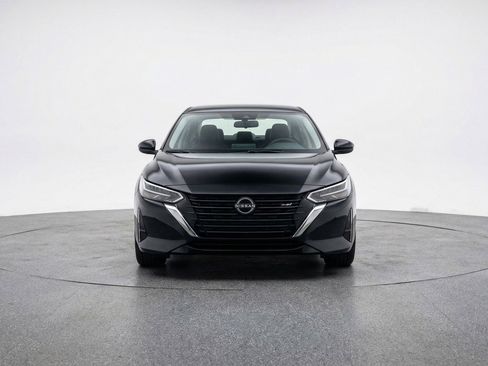 Used 2025 Nissan Sentra S FWD image 2