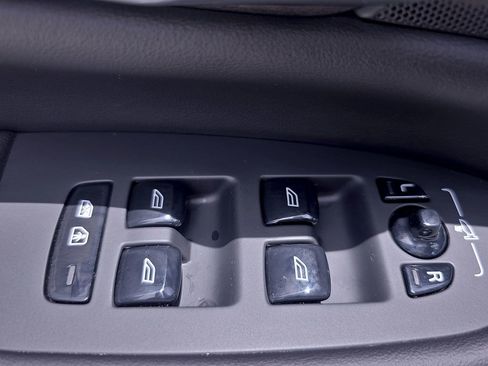 Certified 2025 Volvo XC90 B5 Core AWD/4WD image 39