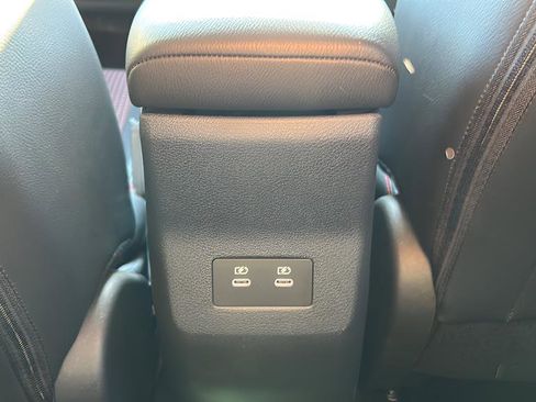 Used 2025 Nissan Kicks SR AWD/4WD image 14