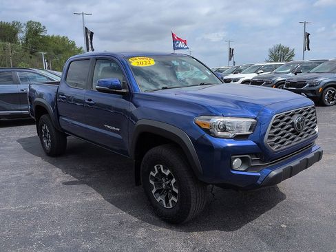 Used 2022 Toyota Tacoma TRD Off-Road image 1