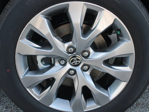 New 2026 Toyota Grand Highlander AWD image 23