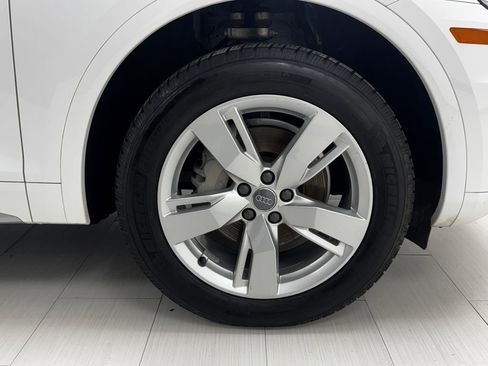 Used 2018 Audi Q5 2.0T Premium Plus w/ Premium Plus Package image 41