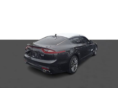 Used 2020 Kia Stinger GT-Line w/ Sun & Sound Package image 4
