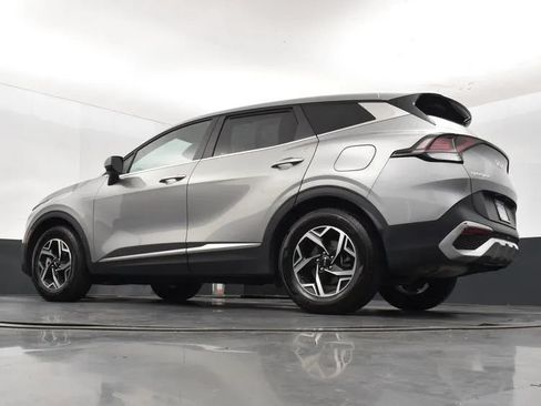 Used 2024 Kia Sportage LX FWD image 12