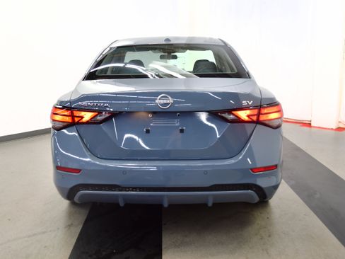 Used 2024 Nissan Sentra SV FWD image 6