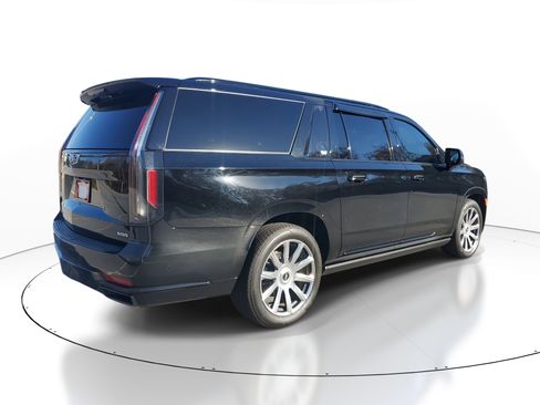 Used 2021 Cadillac Escalade ESV Sport w/ Driver Assist Tech Package image 6