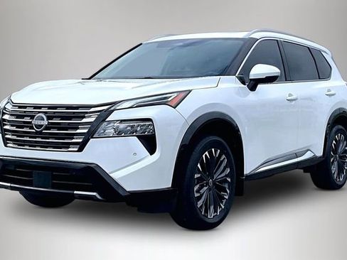 Certified 2024 Nissan Rogue Platinum w/ Platinum Premium Package FWD image 2