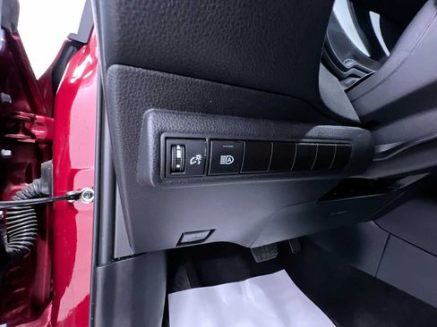 Used 2025 Toyota Corolla LE FWD image 16