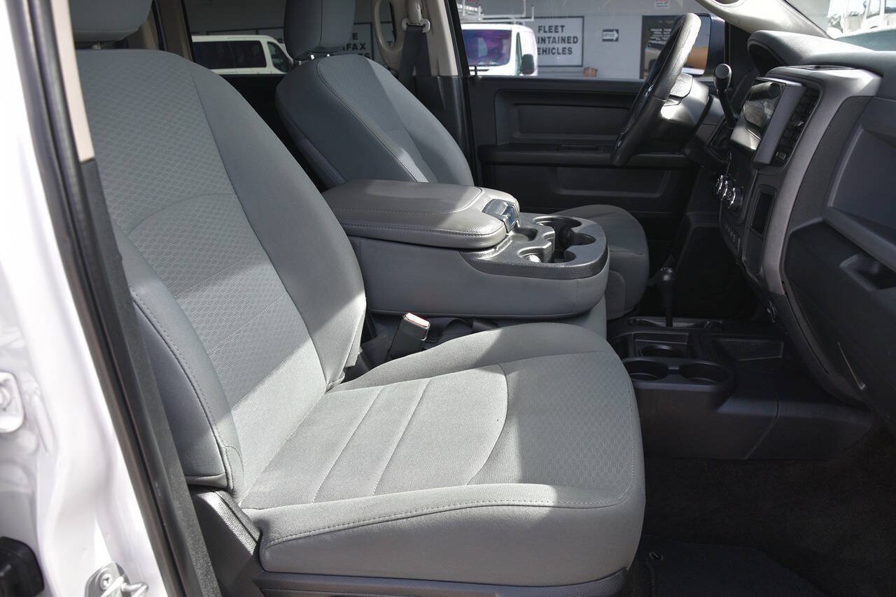 Used 2018 RAM 2500 Tradesman w/ Chrome Appearance Group AWD/4WD image 10