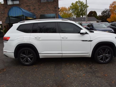 Used 2022 Volkswagen Atlas SEL R-Line image 5