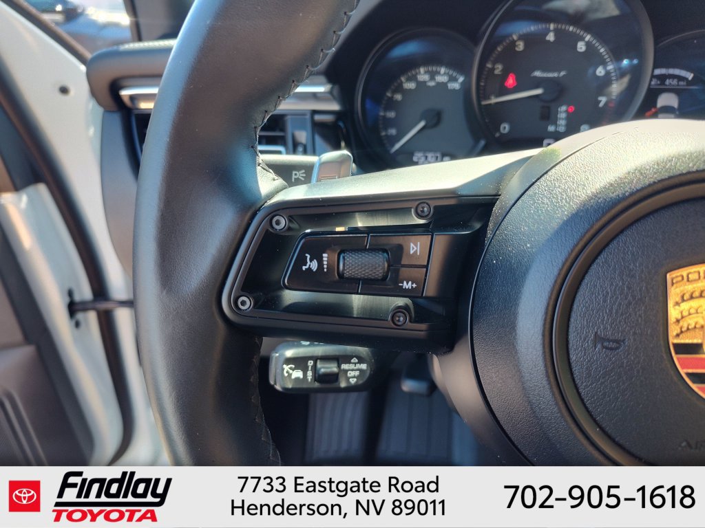 Used 2023 Porsche Macan Turbo AWD/4WD image 23