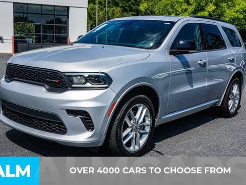 Used 2024 Dodge Durango GT image 3