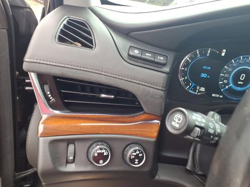 Used 2016 Cadillac Escalade ESV Luxury image 14