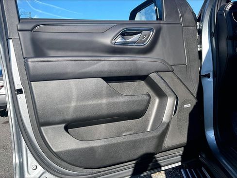 Used 2024 GMC Yukon AT4 w/ AT4 Premium Plus Package image 22