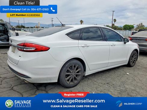 Used 2017 Ford Fusion SE FWD image 4