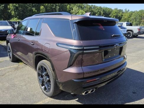 Used 2024 Chevrolet Traverse RS AWD/4WD image 10
