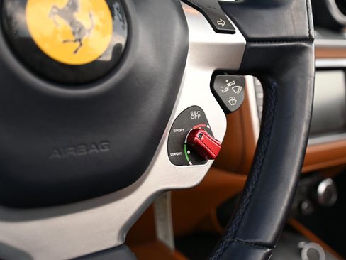 Used 2015 Ferrari California T RWD image 64