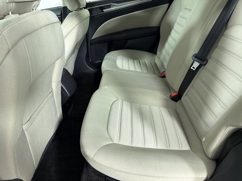 Used 2018 Ford Fusion S FWD image 18