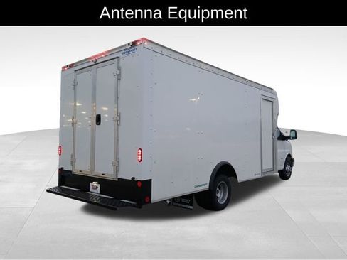 New 2025 GMC Savana 3500 Extended w/ Power Convenience Package image 6