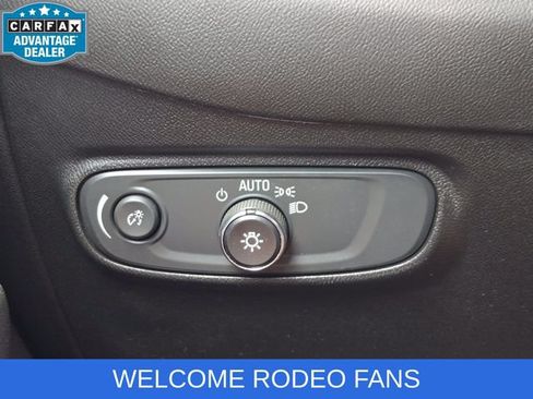 Used 2020 Chevrolet Equinox LT FWD image 23