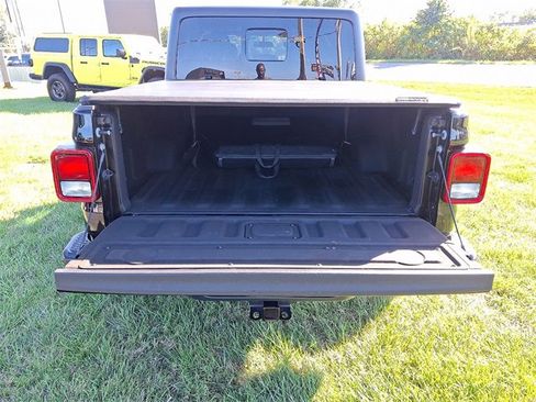 Used 2020 Jeep Gladiator Sport w/ Quick Order Package 24S image 25