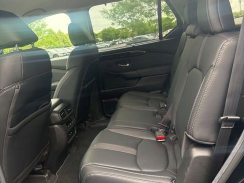 Used 2025 Honda Pilot EX-L image 23