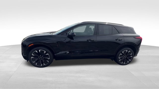 Certified 2025 Chevrolet Blazer EV RS AWD/4WD image 3