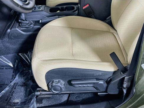 Used 2023 Jeep Gladiator Willys image 19