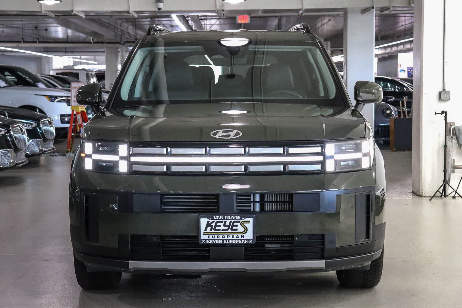 Used 2024 Hyundai Santa Fe SEL FWD image 6