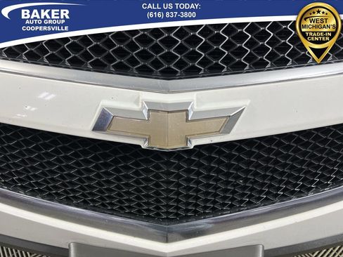 Used 2011 Chevrolet Traverse LT w/ LPO, 'HIT The Road' Package image 28