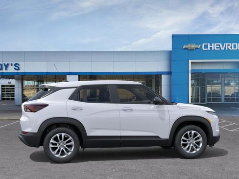 New 2026 Chevrolet TrailBlazer LS FWD image 6