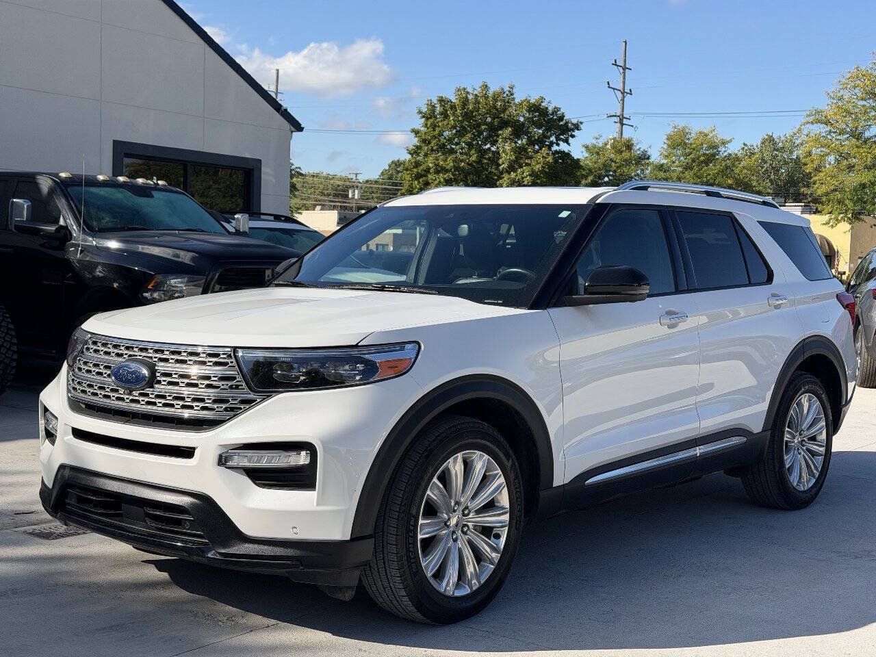 Used 2020 Ford Explorer Limited AWD/4WD image 1