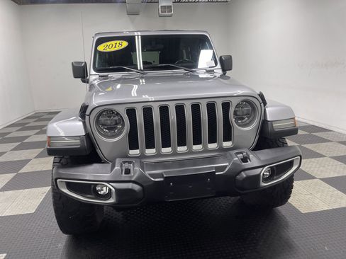 Used 2018 Jeep Wrangler Unlimited Sahara image 7