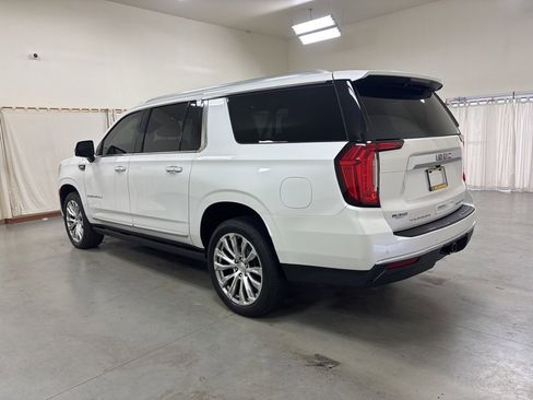 Used 2023 GMC Yukon XL Denali image 6