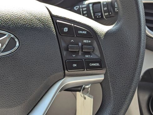 Used 2019 Hyundai Tucson SE AWD/4WD image 17