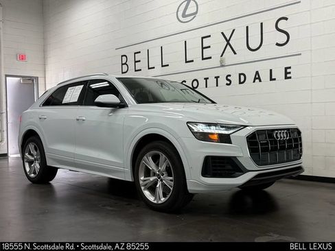 Used 2023 Audi Q8 Premium AWD/4WD image 2