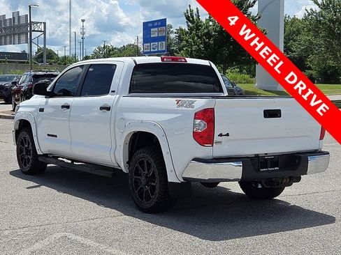 Used 2020 Toyota Tundra SR5 w/ SR5 Upgrade Package AWD/4WD image 4