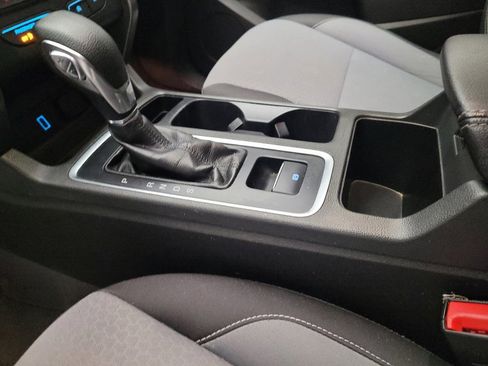 Used 2018 Ford Escape SE FWD image 26