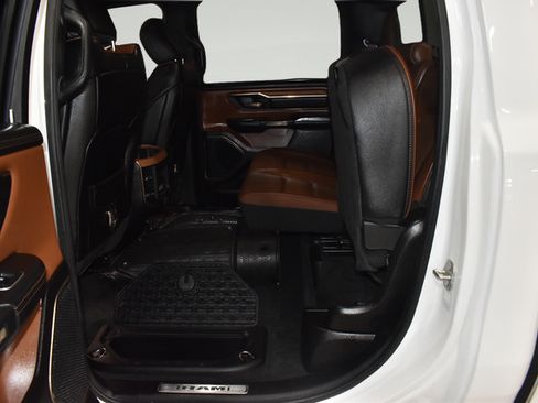 Used 2023 RAM 1500 Limited AWD/4WD image 17