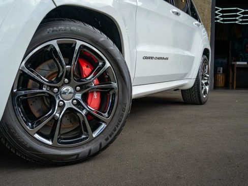 Used 2015 Jeep Grand Cherokee SRT AWD/4WD image 4