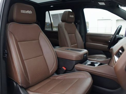 Used 2022 Chevrolet Tahoe High Country image 22