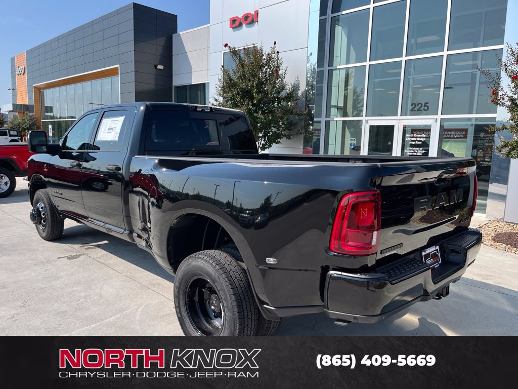 New 2027 RAM 3500 Big Horn AWD/4WD image 18